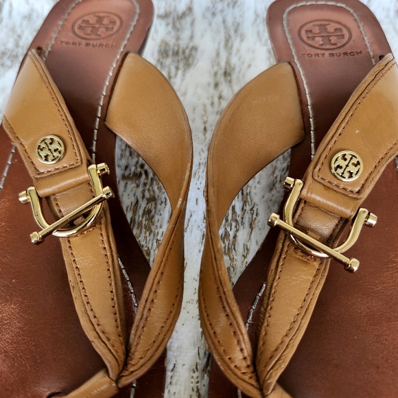 Tory Burch "Nora Mestico Wedge" Brown Leather Thong Sandal | Women's Size 7.5 - Picture 3 of 11